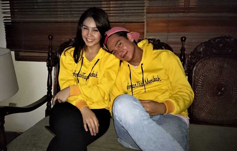 Camkan Nih, Foto Adipati Dolken dan Vanesha Cium Pipi Bukan Gimmick! Camkan Nih, Foto Adipati Dolken dan Vanesha Cium Pipi Bukan Gimmick!