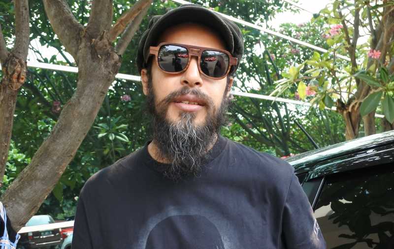 Alex Abbad Ditanya Soal Rio Dewanto Usai Ratna Sarumpaet Sebar Hoax