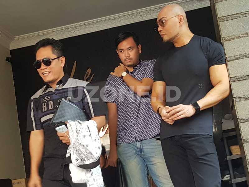Salat Jumat Perdana, Deddy Corbuzier: Lebih <i>Deg-degan</i> Malam Pertama Salat Jumat Perdana, Deddy Corbuzier: Lebih <i>Deg-degan</i> Malam Pertama