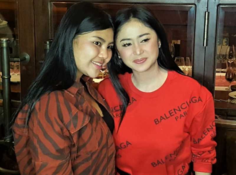 Drama Antara Dewi Perssik dan Meldi Telah Berakhir Drama Antara Dewi Perssik dan Meldi Telah Berakhir