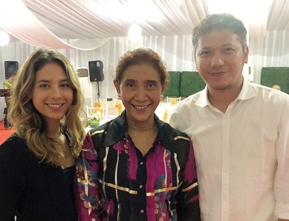 Roy Marten Komentari Foto Gading Bersama Putri Menteri Susi yang Cantik