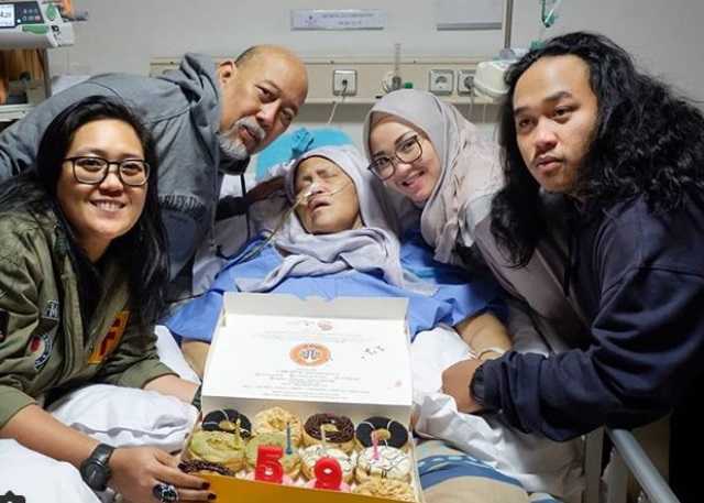 Istri Indro Warkop Meninggal Dunia Istri Indro Warkop Meninggal Dunia