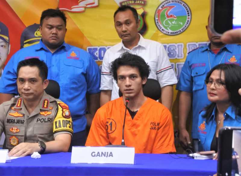 Idul Adha, 7 Artis Ini Justru Mendekam di Penjara Idul Adha, 7 Artis Ini Justru Mendekam di Penjara