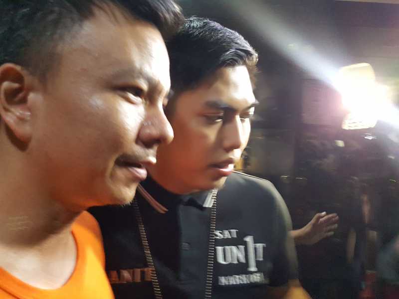 Mantan Suami Denada, Jerry Aurum Ditangkap Kasus Narkoba Mantan Suami Denada, Jerry Aurum Ditangkap Kasus Narkoba