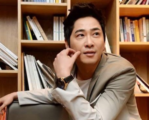  Kang Ji Hwan Ditangkap atas Kasus Kekerasan Seksual kepada 2 Wanita