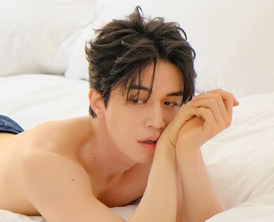 Alasan Lee Dong Wook Main di Thriller Misteri \'Strangers From Hell\' Alasan Lee Dong Wook Main di Thriller Misteri \'Strangers From Hell\'