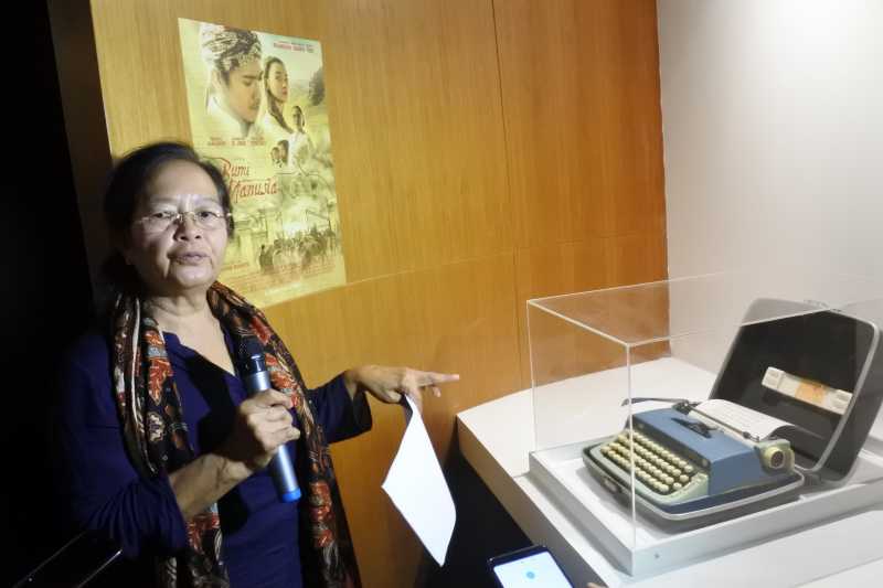 Pameran \'Jejak Langkah Pram\' Hadirkan Buku Langka Karya Pramoedya Pameran \'Jejak Langkah Pram\' Hadirkan Buku Langka Karya Pramoedya