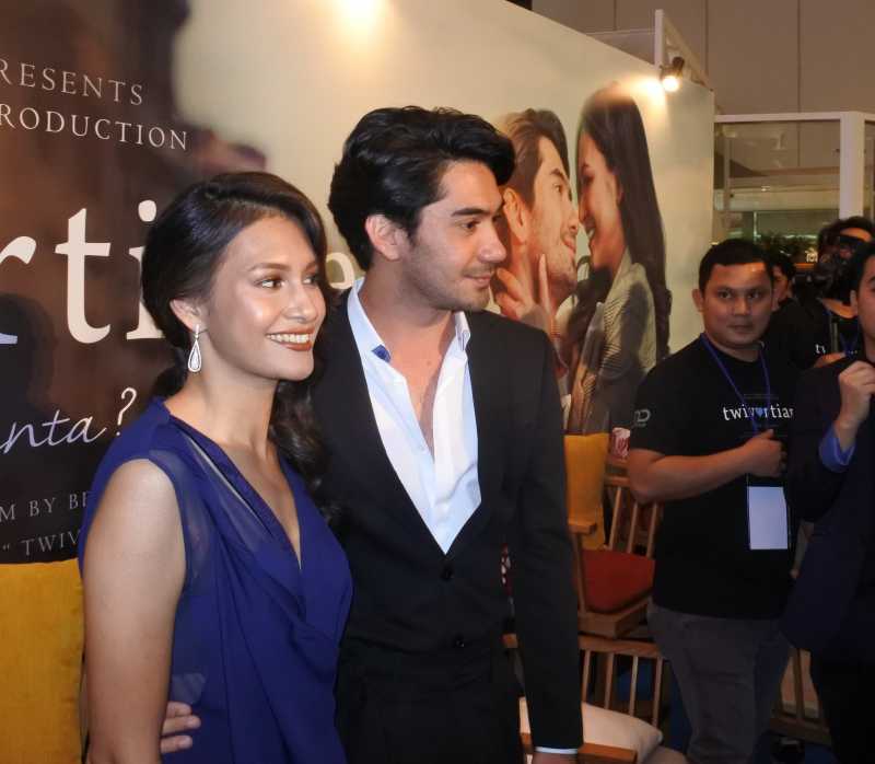 13 Hal Receh dan Fakta Mengenai Film 'Twivortiare' 13 Hal Receh dan Fakta Mengenai Film 'Twivortiare'