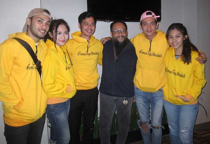 Pengalaman Nonton Film \'Teman Tapi Menikah\' Bareng Penyandang Tunarungu Pengalaman Nonton Film \'Teman Tapi Menikah\' Bareng Penyandang Tunarungu