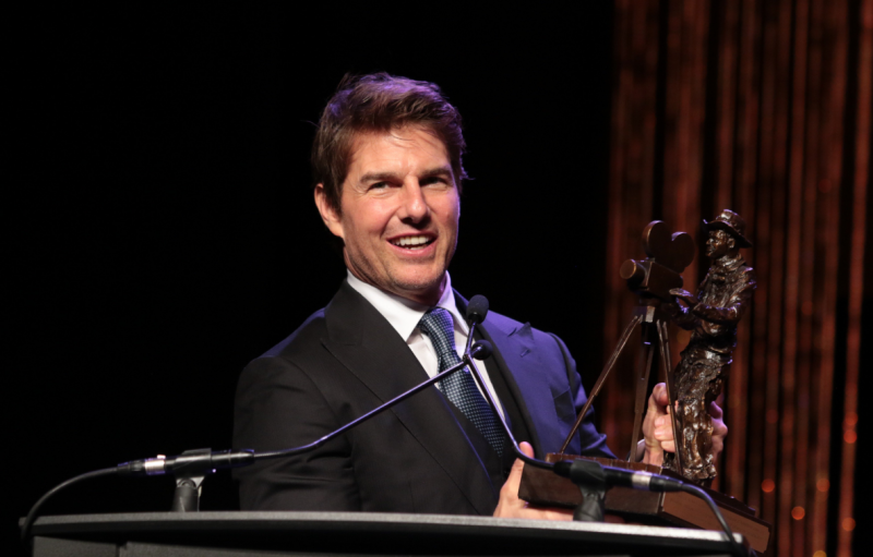 Tom Cruise dan Elon Musk Duet Bikin Film di Luar Angkasa Tom Cruise dan Elon Musk Duet Bikin Film di Luar Angkasa