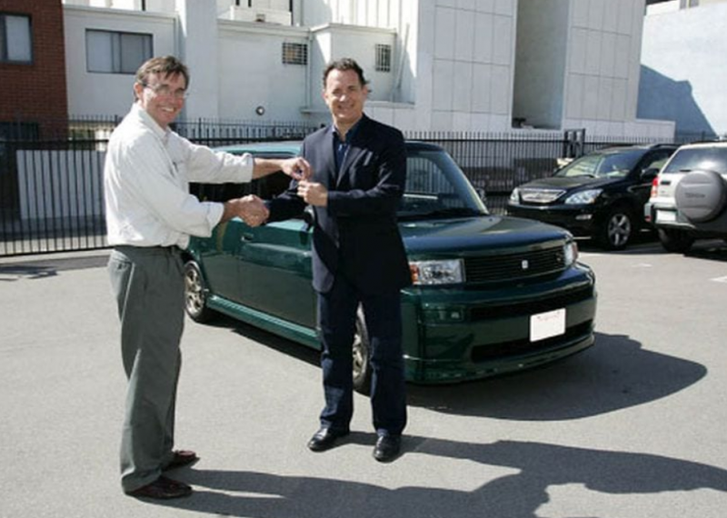 Tom Hanks Koleksi Mobil Murah Meskipun Kaya Raya, Ini Daftarnya Tom Hanks Koleksi Mobil Murah Meskipun Kaya Raya, Ini Daftarnya