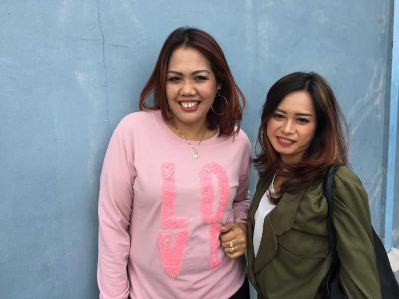 Putrinya Dihujat Netizen Pakai Bikini, Elly Sugigi Emosi Putrinya Dihujat Netizen Pakai Bikini, Elly Sugigi Emosi