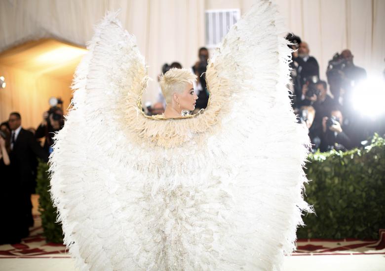 Ragam Penampilan Unik Selebriti Hollywood di Acara Met Gala Versi Netizen Ragam Penampilan Unik Selebriti Hollywood di Acara Met Gala Versi Netizen