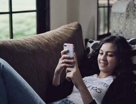 Kimberly Ryder Curhat Kena Tipu via Aplikasi Gojek Kimberly Ryder Curhat Kena Tipu via Aplikasi Gojek
