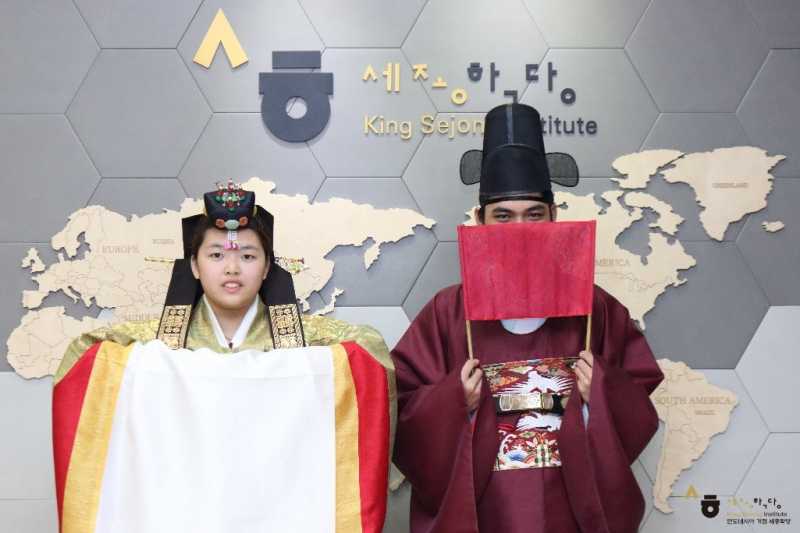 Mengenal Ornamen Hanbok dan Tradisi Pernikahan Korea