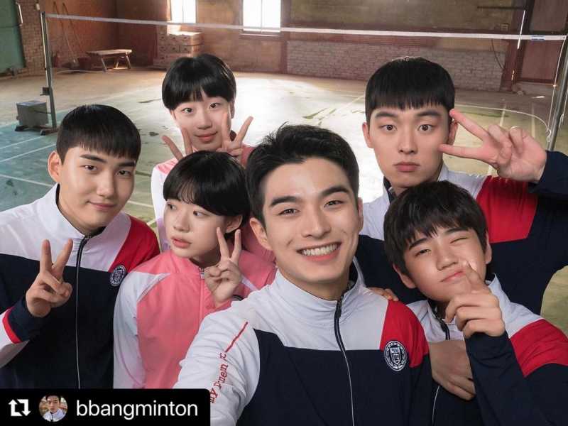 SBS Minta Maaf ke Netizen Indonesia atas Adegan "Racket Boys" SBS Minta Maaf ke Netizen Indonesia atas Adegan "Racket Boys"
