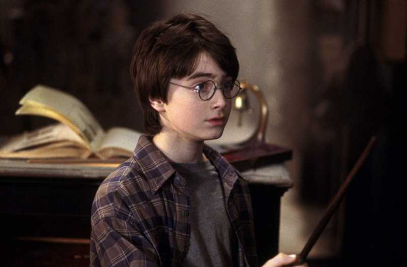 <i>Throwback Movie</i>: Nostalgia Dunia Magis ‘Harry Potter and the Sorcerer’s Stone’ <i>Throwback Movie</i>: Nostalgia Dunia Magis ‘Harry Potter and the Sorcerer’s Stone’