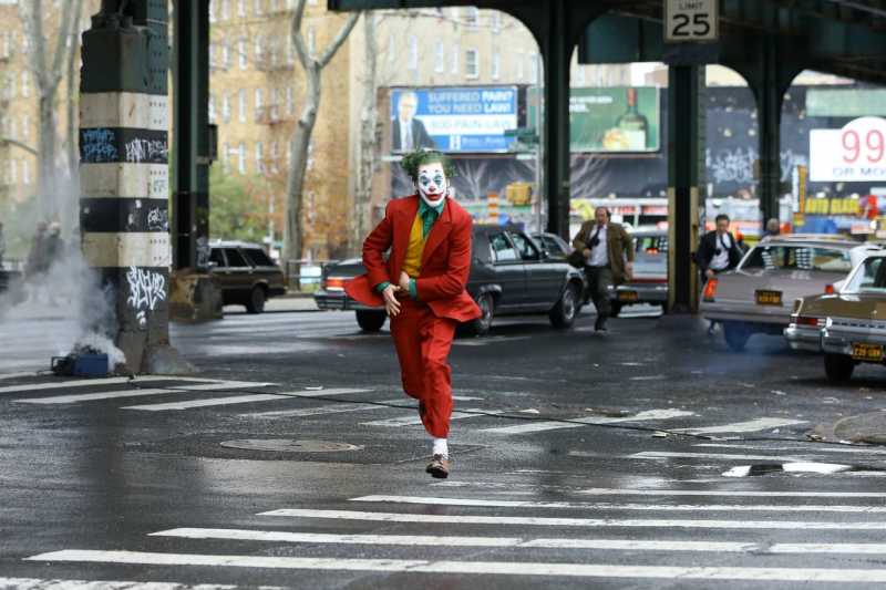 Mari Kita Bongkar Rahasia di Trailer Film Joker, Kamu Nyadar <i>Gak?</i> Mari Kita Bongkar Rahasia di Trailer Film Joker, Kamu Nyadar <i>Gak?</i>