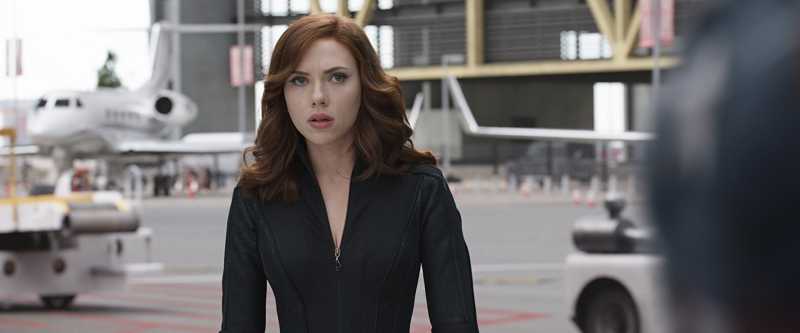 Scarlett Johansson Kerja Bareng Sutradara ‘Thor: Ragnarok’, Bikin Film Apa <i>Sih</i>? Scarlett Johansson Kerja Bareng Sutradara ‘Thor: Ragnarok’, Bikin Film Apa <i>Sih</i>?