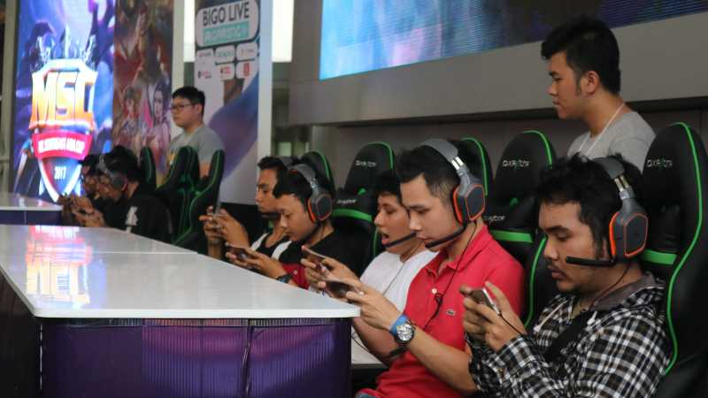 Polisi Gerebek Markas Cheat Video Game Terbesar di Dunia Polisi Gerebek Markas Cheat Video Game Terbesar di Dunia