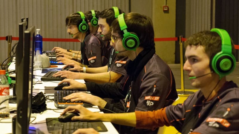 Mengapa Bermain <i>Game</i> Bisa Dikategorikan Sebagai Olahraga dan Disebut <i>eSports</i>? Mengapa Bermain <i>Game</i> Bisa Dikategorikan Sebagai Olahraga dan Disebut <i>eSports</i>?