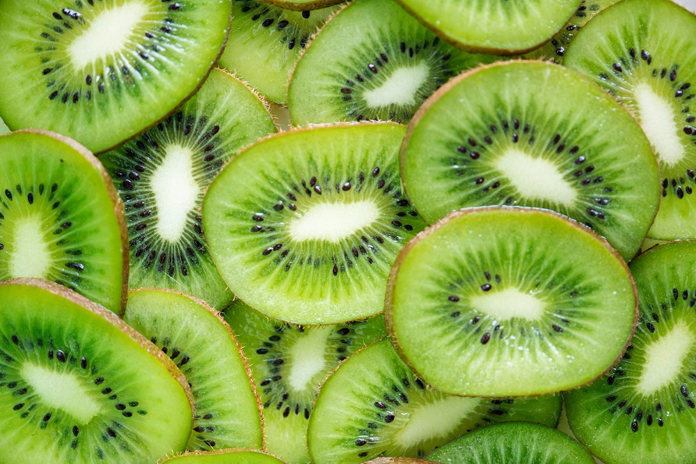 Makan Kiwi Bersama Kulitnya Ternyata Menyehatkan