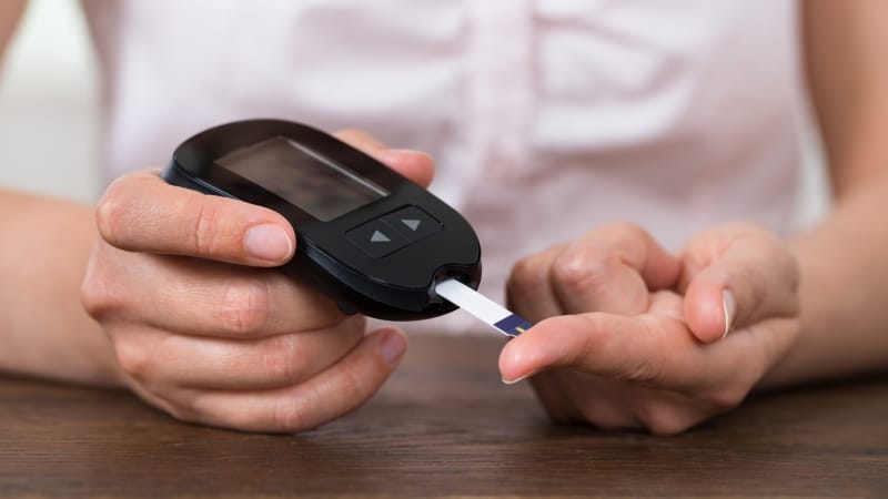 Mengenal Hipoglikemia, Kondisi yang Bisa Membahayakan Pasien Diabetes Mengenal Hipoglikemia, Kondisi yang Bisa Membahayakan Pasien Diabetes