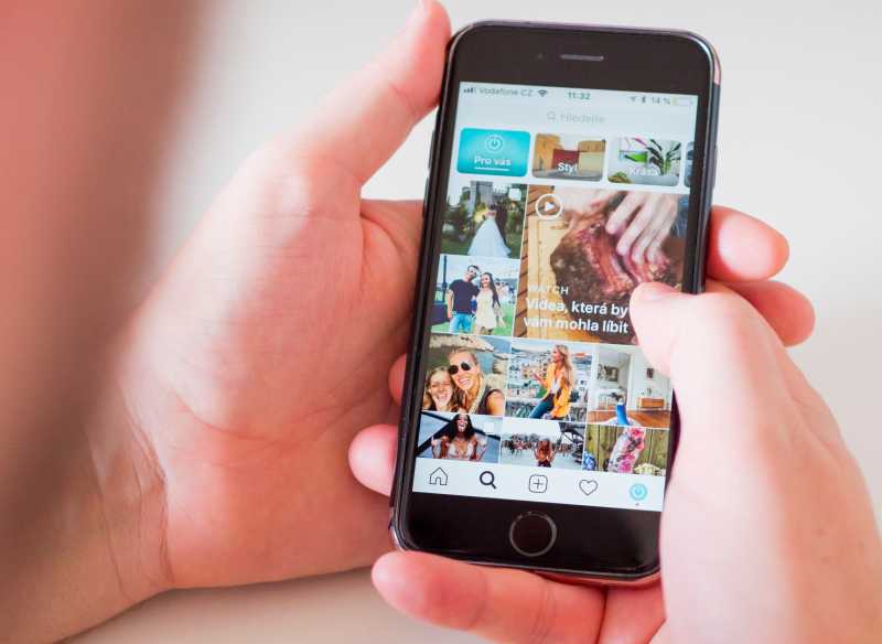 Cara Pakai Stiker Add Yours, Berbalas Foto di Instagram Stories