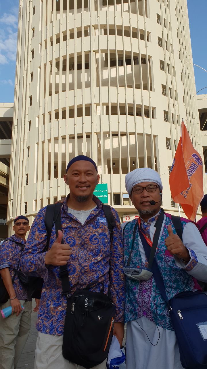 Laporan dari Makkah: Apa Perbedaan Haji Reguler dan Haji Plus? Laporan dari Makkah: Apa Perbedaan Haji Reguler dan Haji Plus?