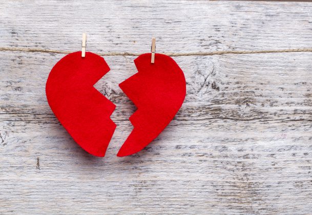<i>Dear</i> Kominfo, Hubungan 8 Tahun itu Sulit Dipisahkan <i>Lho</i>.. <i>Dear</i> Kominfo, Hubungan 8 Tahun itu Sulit Dipisahkan <i>Lho</i>..