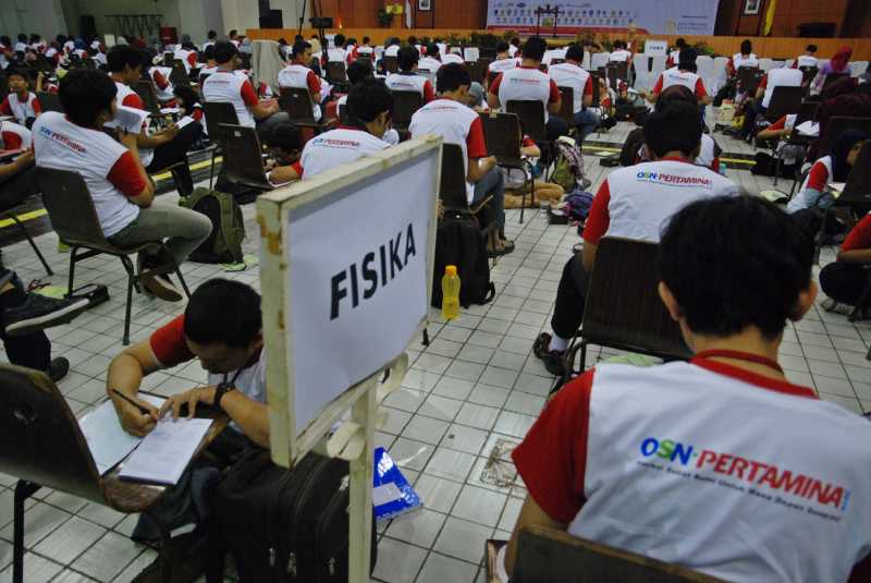 Pelajar Asal Bandung Juara Olimpiade Sains di Iran