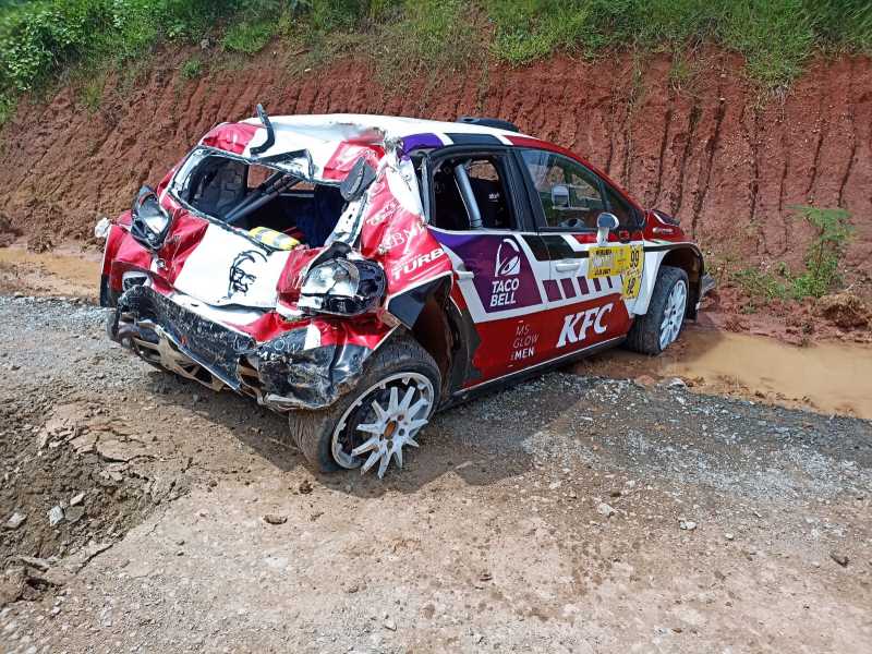 Ketua MPR Terguling Saat Rally di Cikarang Ketua MPR Terguling Saat Rally di Cikarang