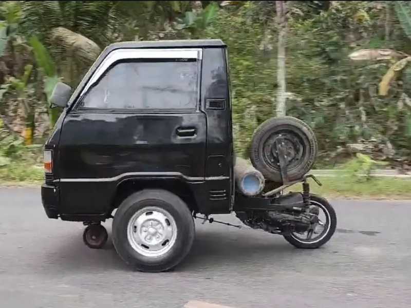 Setelah NMax Sepeda Kini Skutik Pikap L300, Menghibur! Setelah NMax Sepeda Kini Skutik Pikap L300, Menghibur!