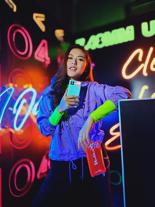 Oppo Reno4 F Bikin Tak Perlu Khawatir Ambil Foto Malam Hari Oppo Reno4 F Bikin Tak Perlu Khawatir Ambil Foto Malam Hari