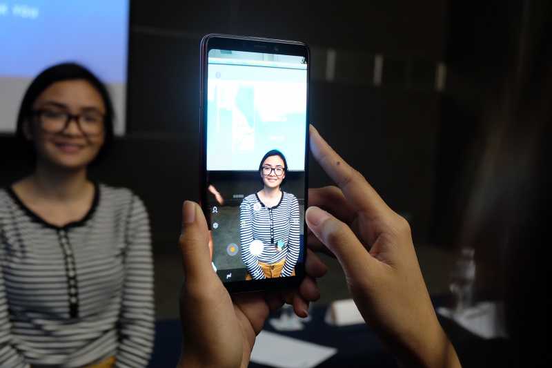 Kenapa Samsung Beri Kamera Banyak di Galaxy A7 dan A9? Kenapa Samsung Beri Kamera Banyak di Galaxy A7 dan A9?