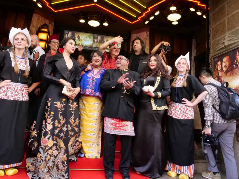 Sihir Mandra dan Rasa Drama Korea di Film Si Doel The Movie Sihir Mandra dan Rasa Drama Korea di Film Si Doel The Movie