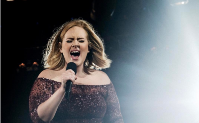 Adele Unggah Foto Badan Kurusnya, Warganet Twitter Heboh