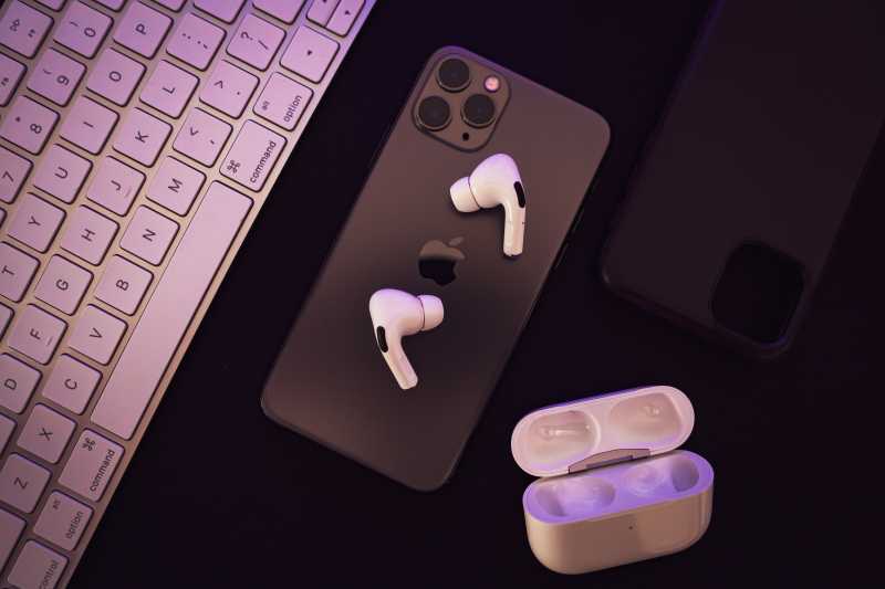 Apple Garap Beats Studio Buds, Desainnya Beda dari AirPods?