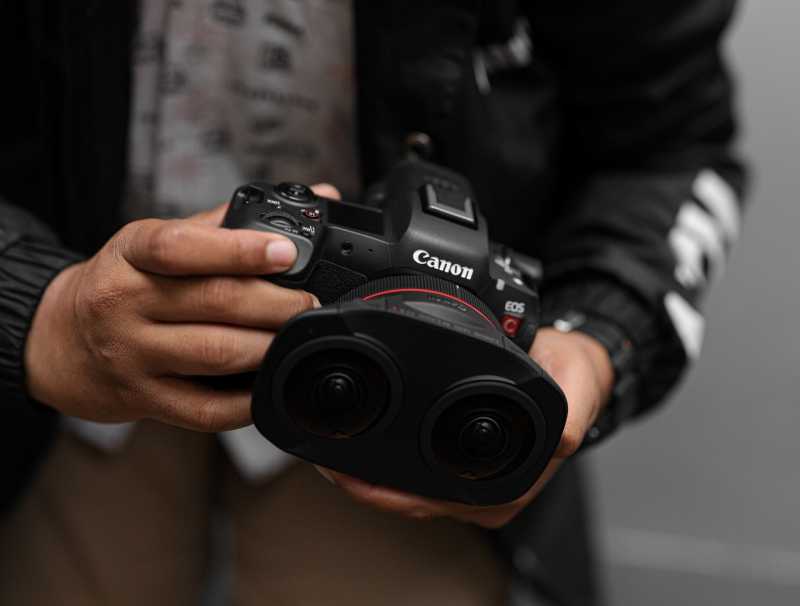 Canon Hadirkan Lensa Dual Fisheye Canggih, Bisa Buat Metaverse? Canon Hadirkan Lensa Dual Fisheye Canggih, Bisa Buat Metaverse?