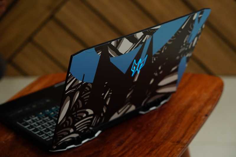 Acer Hadirkan Predator Helios 300 Kolaborasi dengan Darbotz Acer Hadirkan Predator Helios 300 Kolaborasi dengan Darbotz