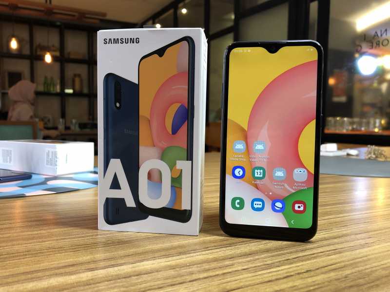 Unboxing Samsung Galaxy A01, Ponsel Sejutaan Tanpa Earphone Unboxing Samsung Galaxy A01, Ponsel Sejutaan Tanpa Earphone