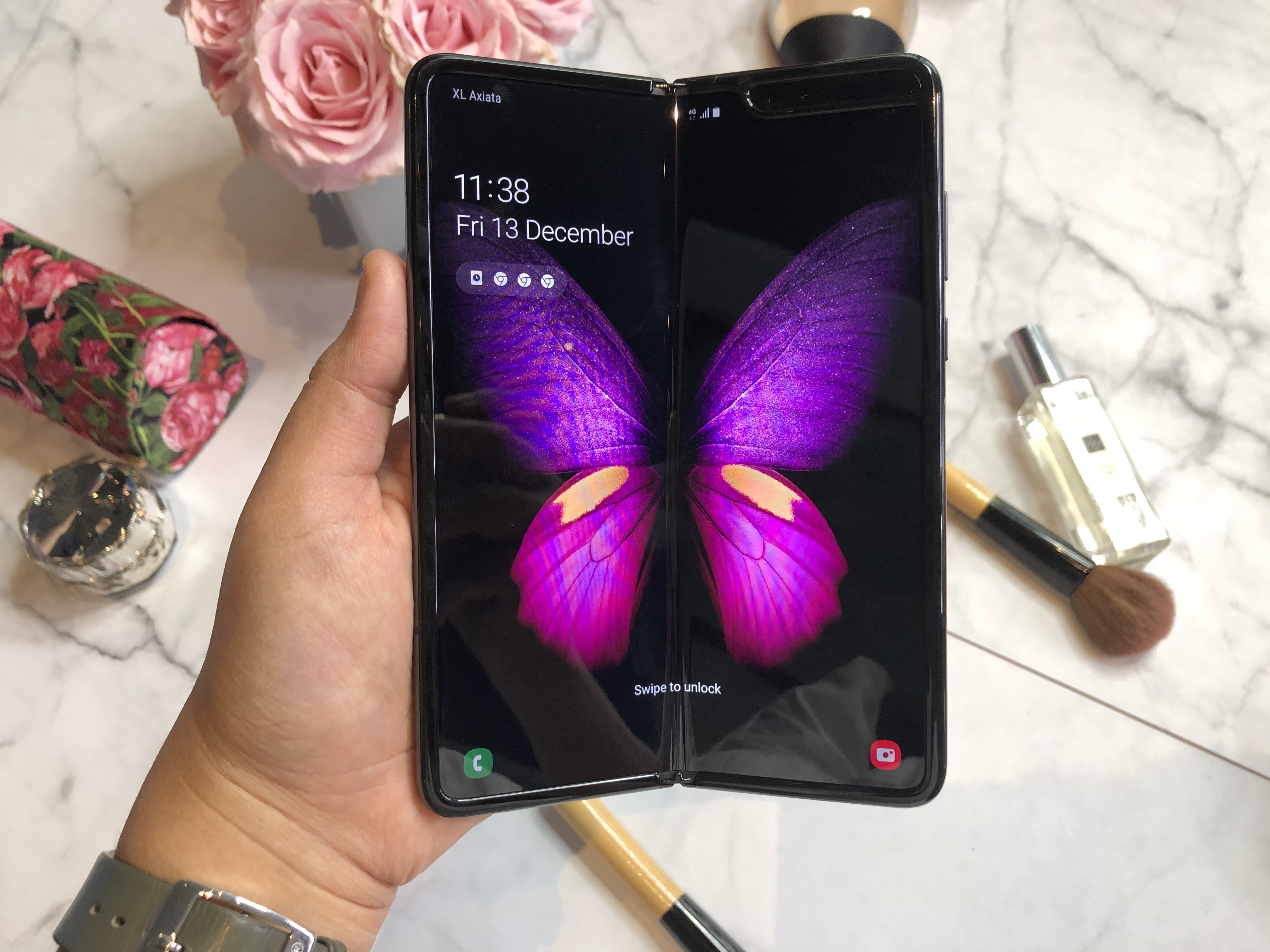 Ponsel Xiaomi dan Huawei Pakai Layar Lipat dari Samsung Display