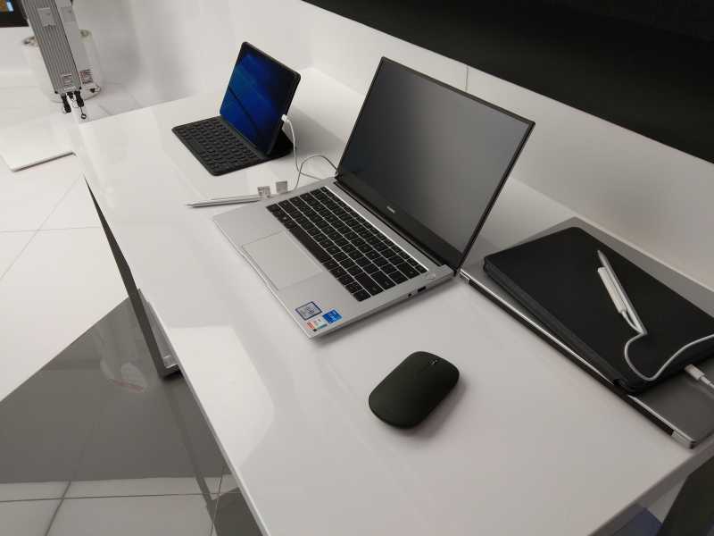 Resmi Meluncur, Huawei MateBook D14 dan D15 Dibanderol Mulai Rp10 Jutaan Resmi Meluncur, Huawei MateBook D14 dan D15 Dibanderol Mulai Rp10 Jutaan
