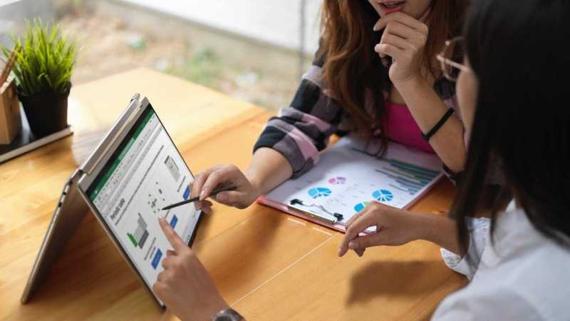 Lenovo Yoga 9i Ditenagai Intel Core 12th Gen, Harganya Rp26 Jutaan Lenovo Yoga 9i Ditenagai Intel Core 12th Gen, Harganya Rp26 Jutaan
