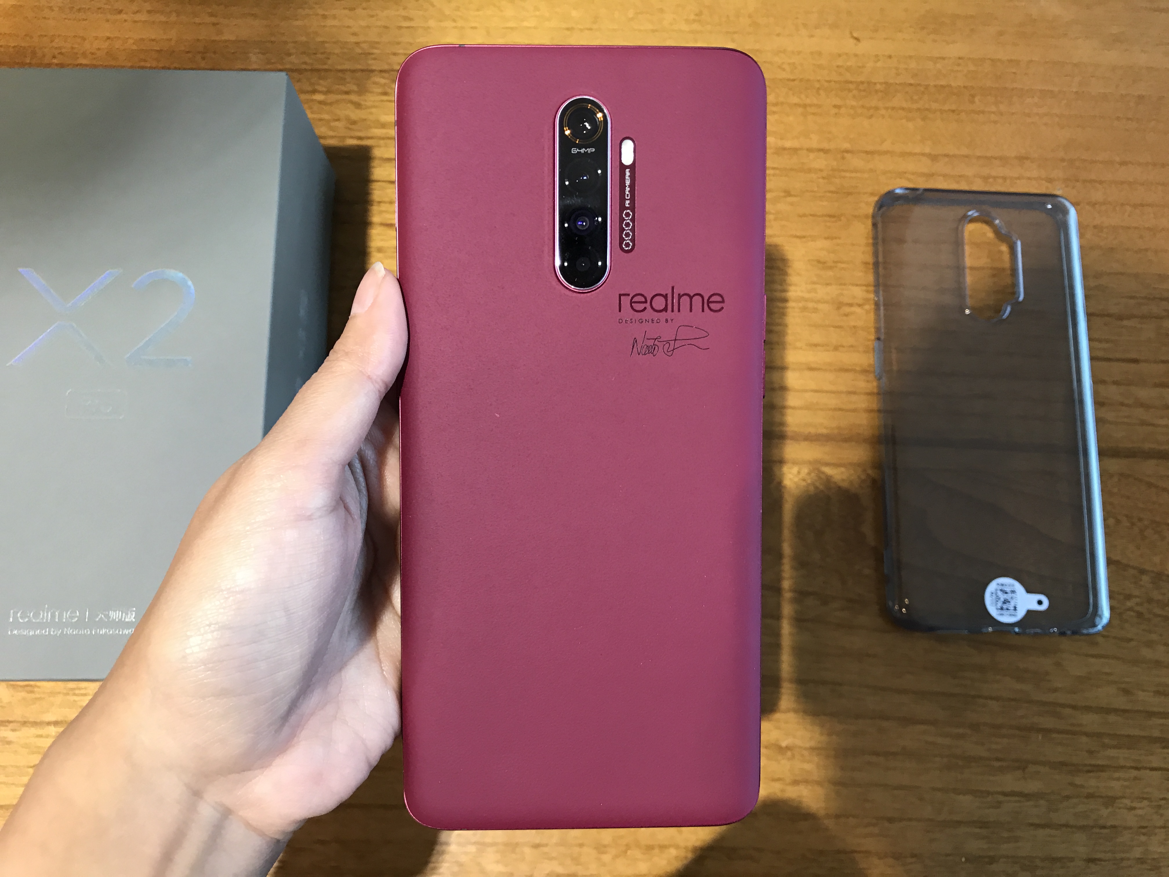 <i>Unboxing</i> Realme X2 Pro Limited Edition Seharga Rp7 Jutaan