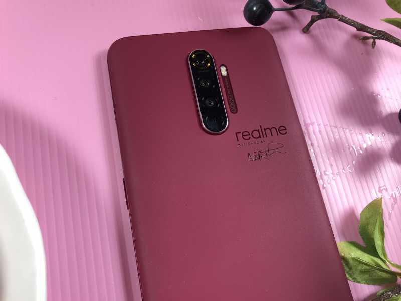 Ada Realme X2 Pro Limited Edition, Warna Beda Harganya Gimana? Ada Realme X2 Pro Limited Edition, Warna Beda Harganya Gimana?