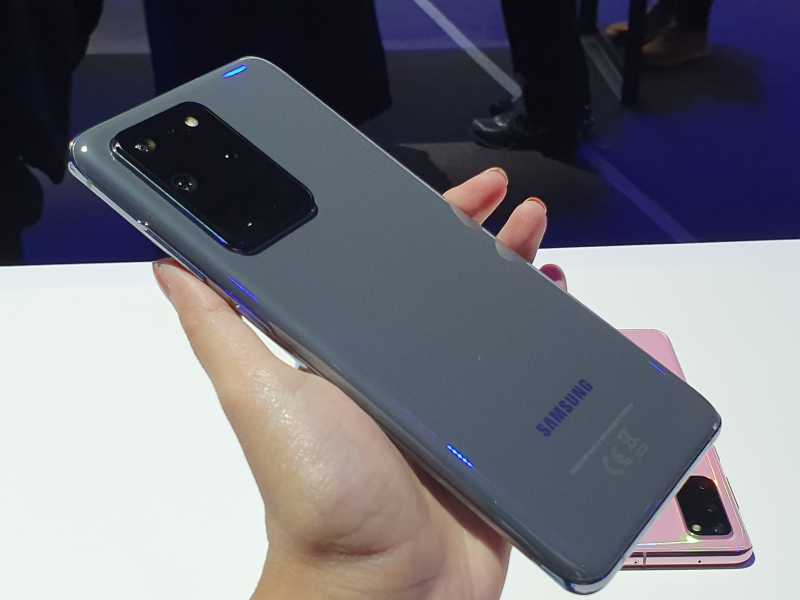 Ernest Prakasa: Trio Galaxy S20 Bisa Jadi Alat Bikin Film Pendek Ernest Prakasa: Trio Galaxy S20 Bisa Jadi Alat Bikin Film Pendek