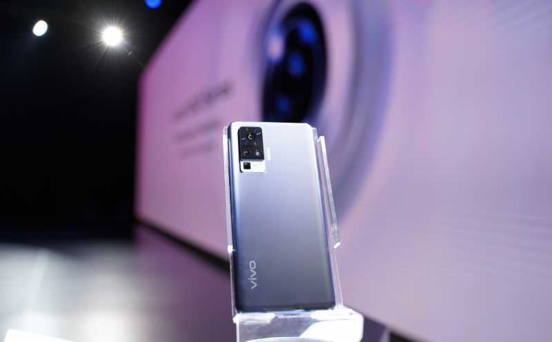 Kaleidoskop 2020: Kamera Gimbal Pertama Kali Diusung Vivo X50 Pro Kaleidoskop 2020: Kamera Gimbal Pertama Kali Diusung Vivo X50 Pro