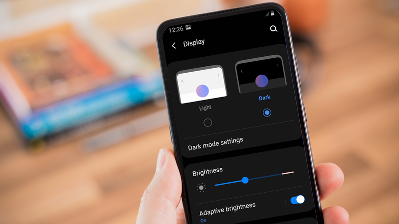 Dark Mode Tidak Bikin Hemat Baterai di Ponsel Android