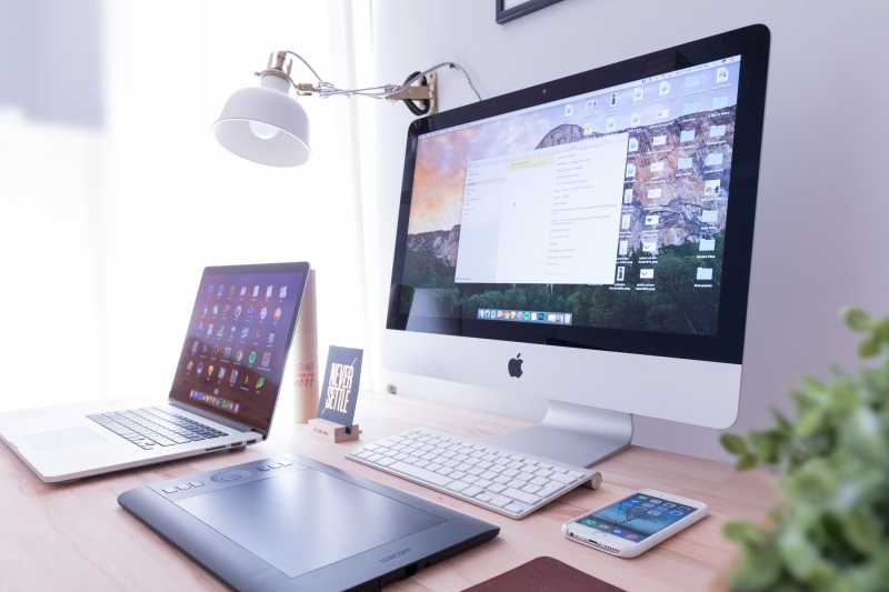 Apple Hadirkan Aplikasi Swift Playground di Mac Apple Hadirkan Aplikasi Swift Playground di Mac